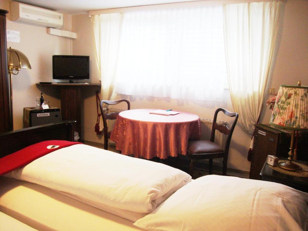 Haus Mooren, Hotel Garni Düsseldorf Pokój zdjęcie